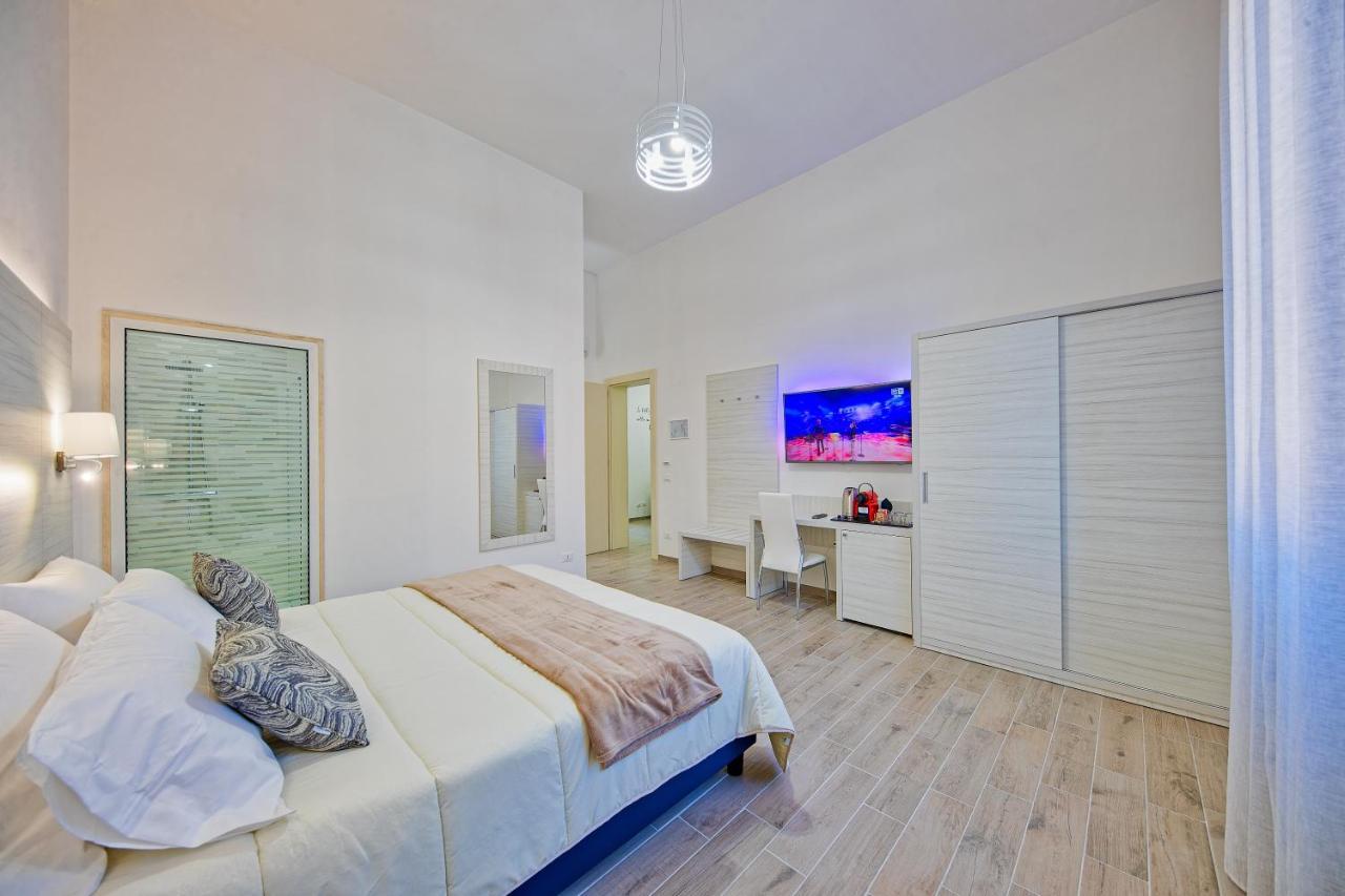 Hotiday Room Collection - Lecce Gianmarti Suite Ngoại thất bức ảnh