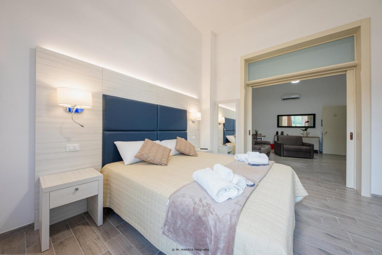 B&B Gianmarti Suite Lecce Ngoại thất bức ảnh