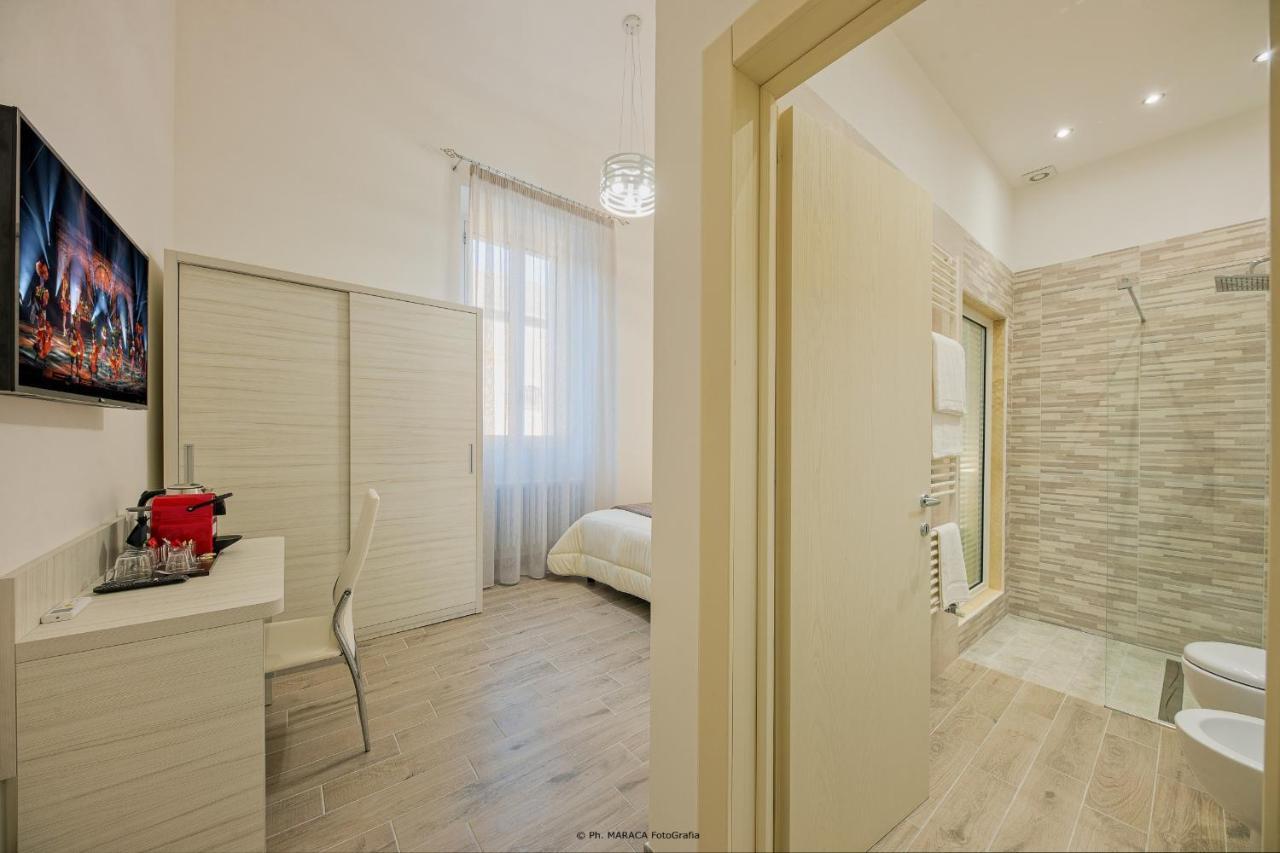 Hotiday Room Collection - Lecce Gianmarti Suite Ngoại thất bức ảnh