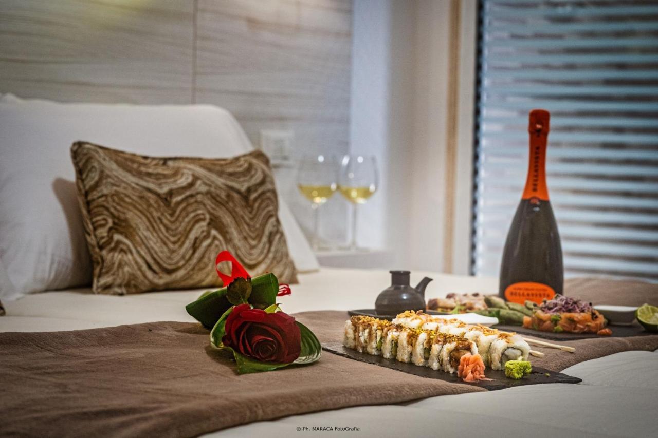 Hotiday Room Collection - Lecce Gianmarti Suite Ngoại thất bức ảnh